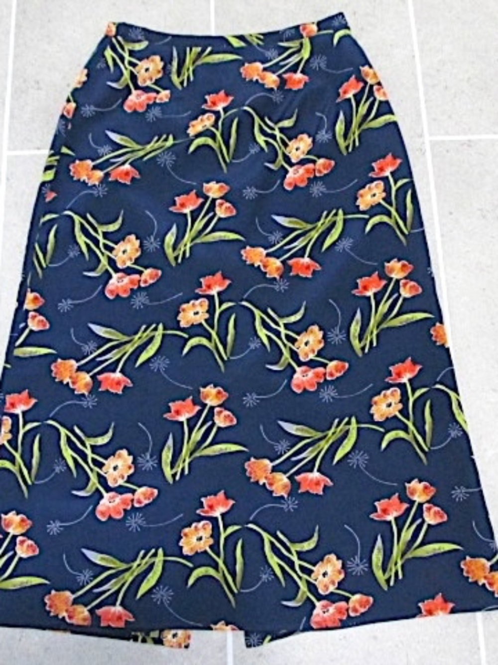 Jennifer Moore Blue Coral Floral Silk A-Line Midi Skirt, Size 10P - Picture 6 of 8